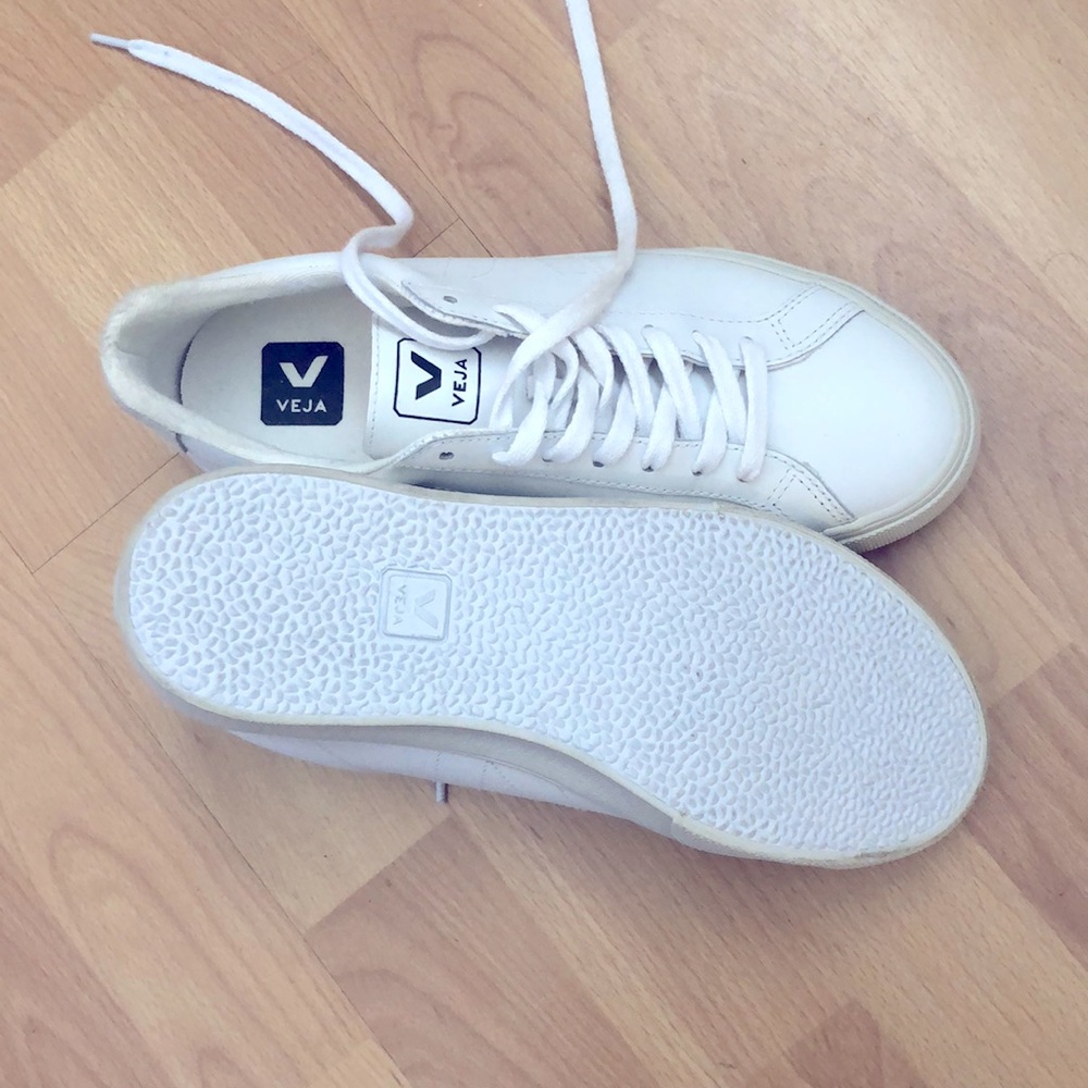 Veja Esplar—US size 7, EUR 38, white-suede trimmed